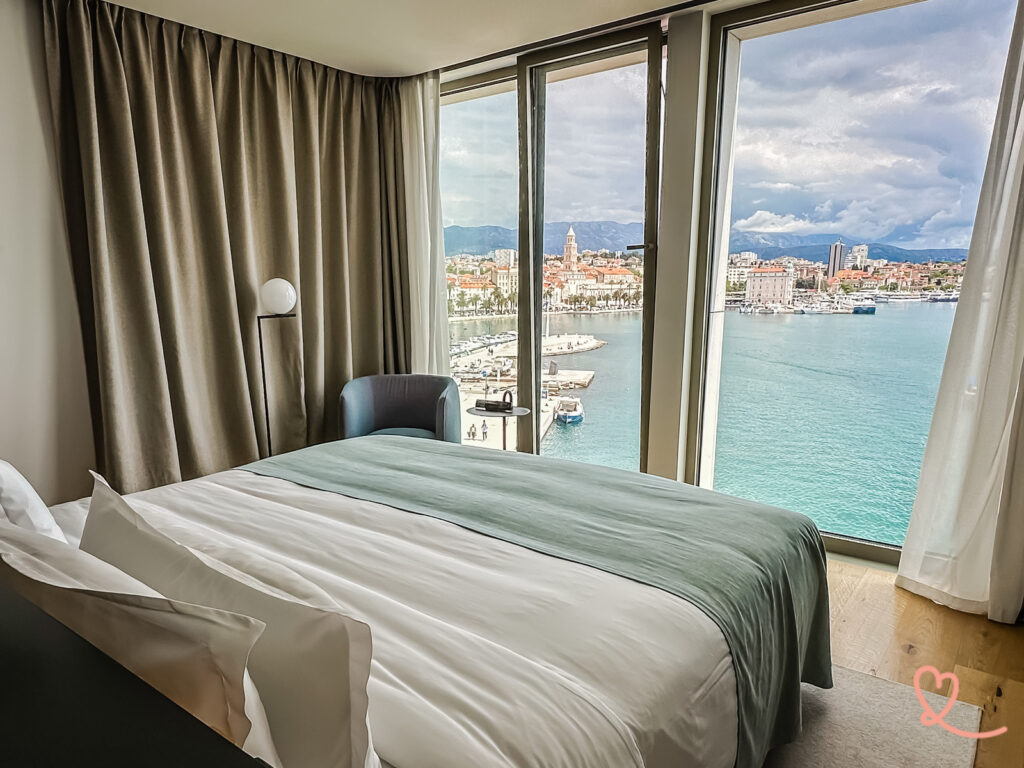 hotel ambasador split avis